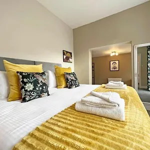 2-bed Victorian Elegance , Chester United Kingdom